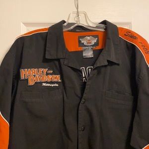 2XL men’s Harley-Davidson black and orange shirt sleeved button up shirt
